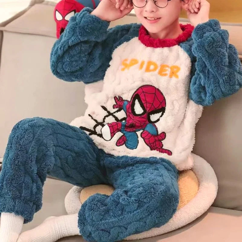 Pyjama Enfant Polaire “Araigné” – Ensemble Hiver Chaud, Aventures Nocturnes