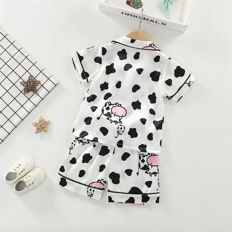 Pyjama Bébé “Douce Prairie” – Ensemble en Coton Imprimé Vache, Respirant & Ludique