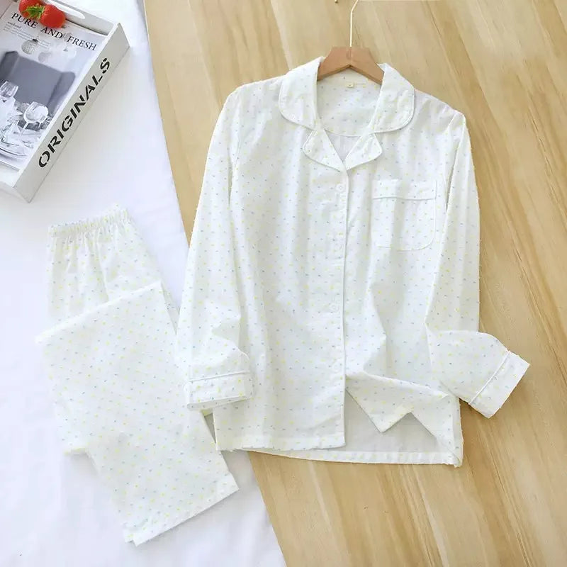 Pyjama Femme “Blanc Douceur” – Ensemble en Coton, Style Intemporel et Confortable