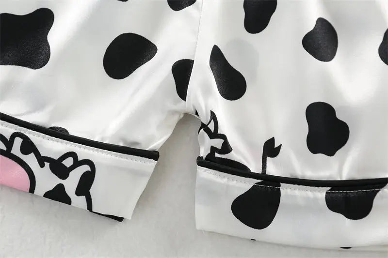 Pyjama Bébé “Douce Prairie” – Ensemble en Coton Imprimé Vache, Respirant & Ludique