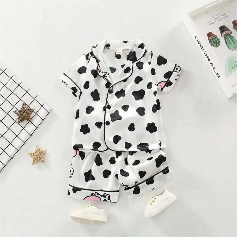Pyjama Bébé “Douce Prairie” – Ensemble en Coton Imprimé Vache, Respirant & Ludique