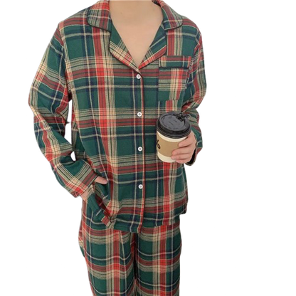 Pyjama Plaid “Veillée de Noël” – Duo Homme & Femme, Ensemble Chaud et Douillet