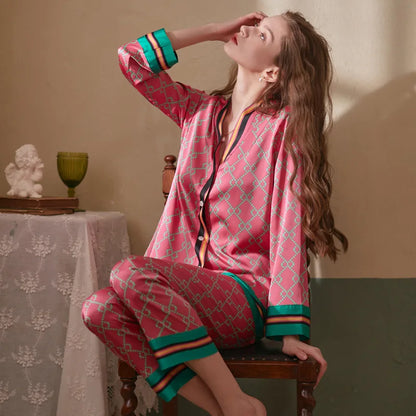 Pyjama Femme Satin Rosé – Ensemble Chic “Jardin d’Éclats”, Élégant & Confortable pour les Soirées Douces